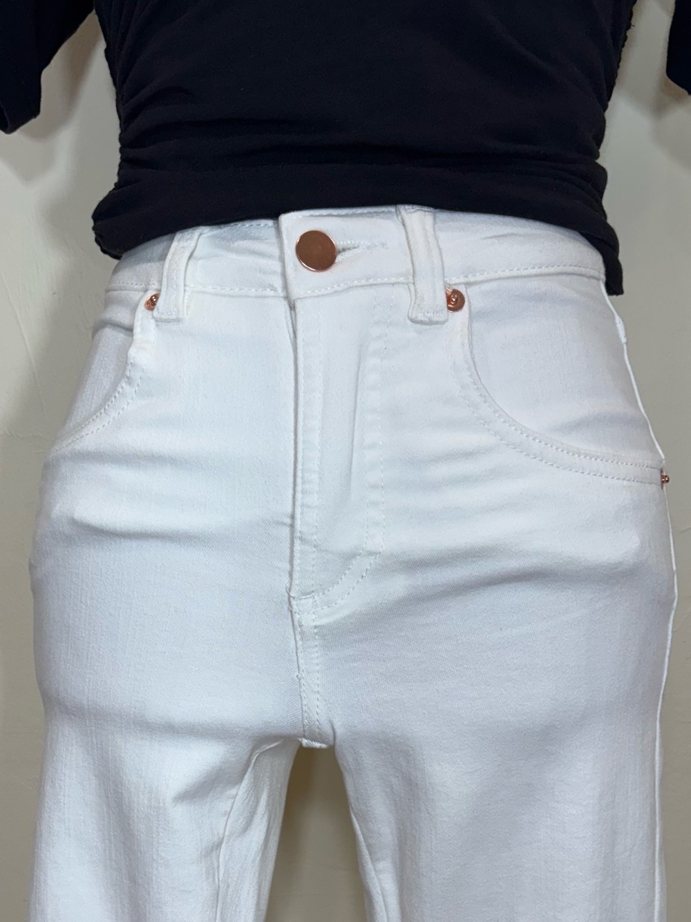 NEW Universal Standard Seine High Rise Skinny Jeans in White, Size 00 - Picture 3 of 10